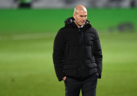 زين الدين زيدان يشترط الاستحواذ السعودي على مارسيليا لتولي تدريب الفريق